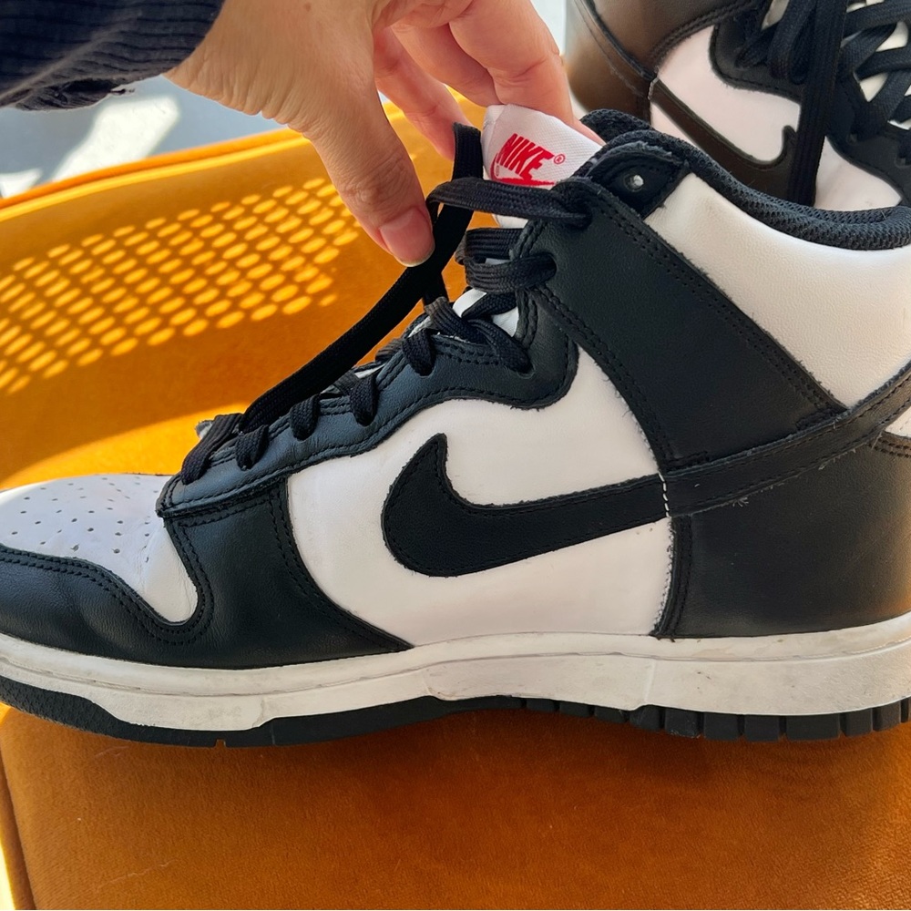 Nike Dunk High Retro Black and White - Picture 10 of 10